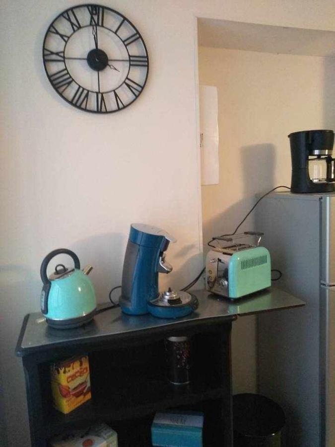 Joli petit logement en centre ville de Brioude Extérieur photo