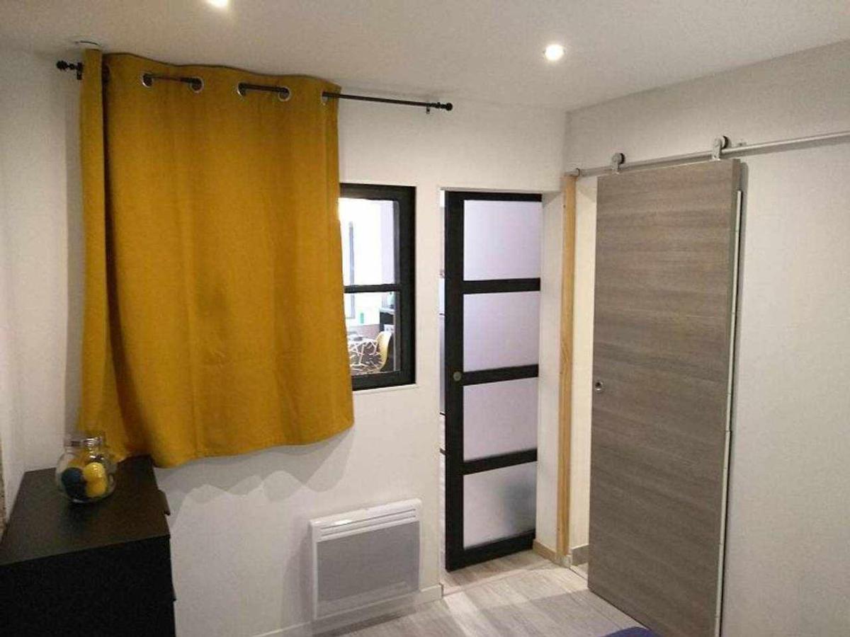 Joli petit logement en centre ville de Brioude Extérieur photo